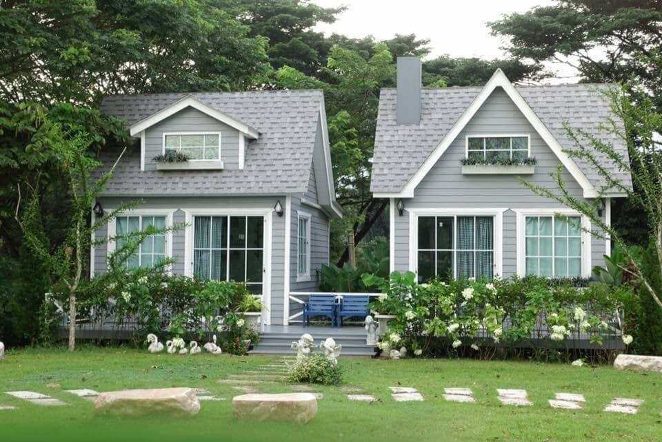 บ้านสีขาวในไร่พสุธารา